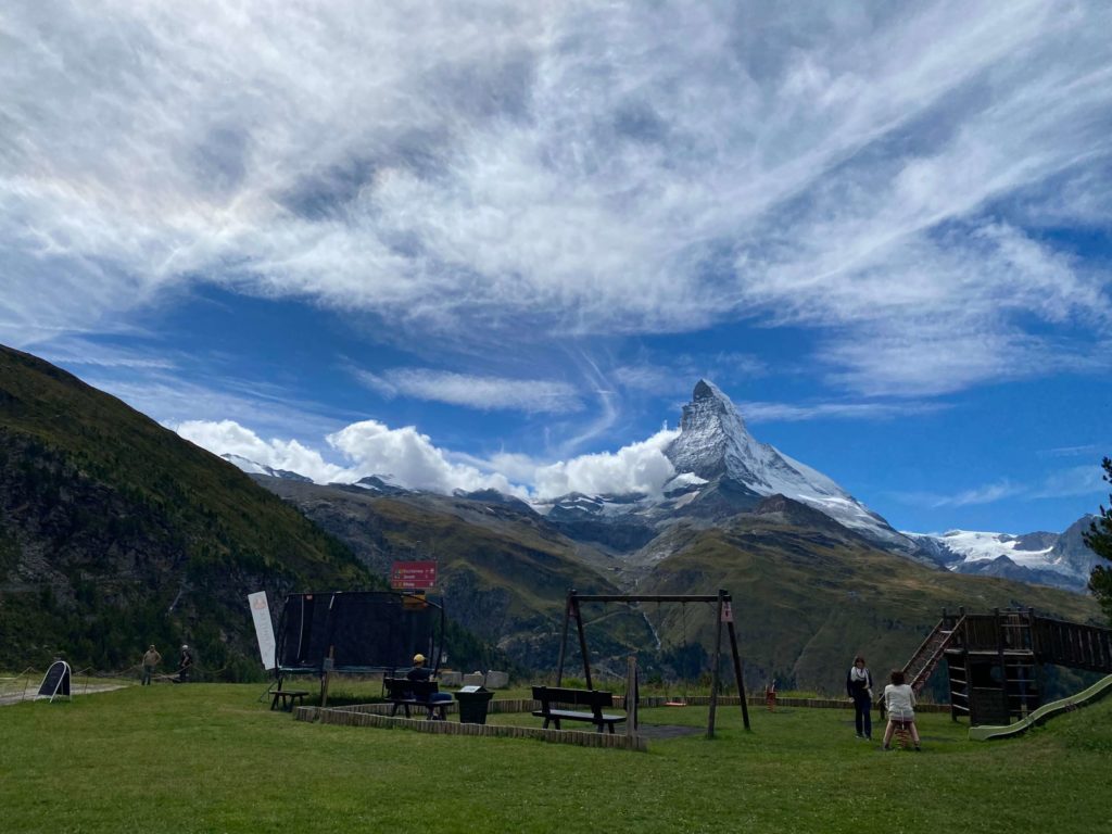 リッフェルアルプからのマッターホルンとブランコ