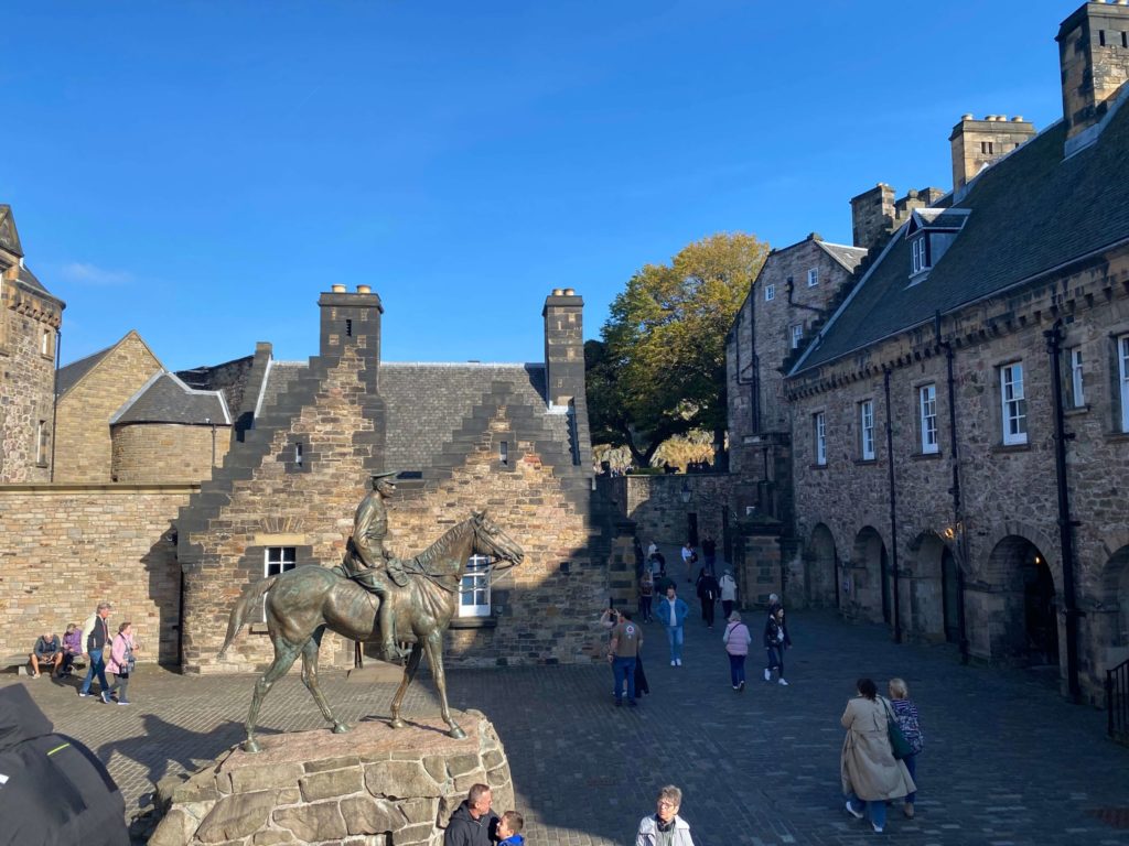 エディンバラ城
