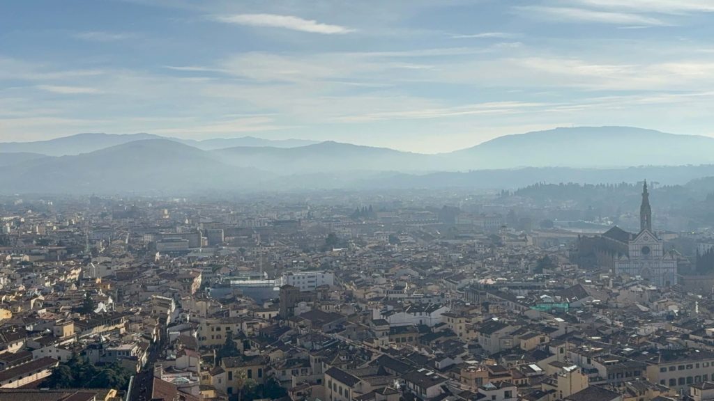 霞むフィレンツェの街